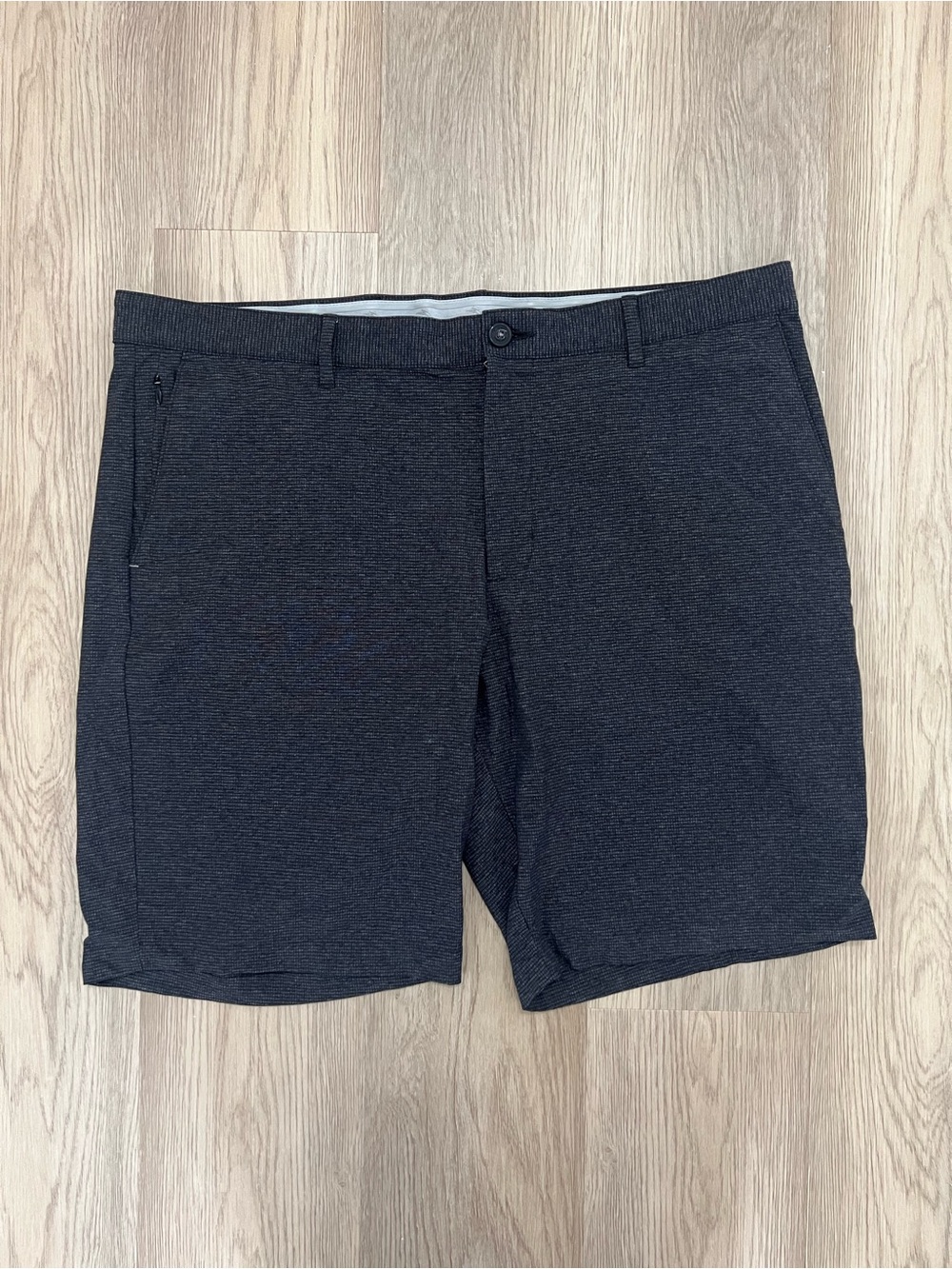 Tommy Bahama Men’s 40 Black Gray Nylon Stretch Performance Golf Shorts